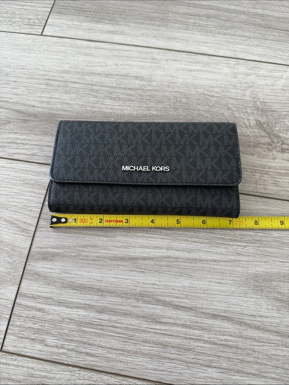 Michael Kors Jet Set Travel Large Trifold Wallet Black and silver